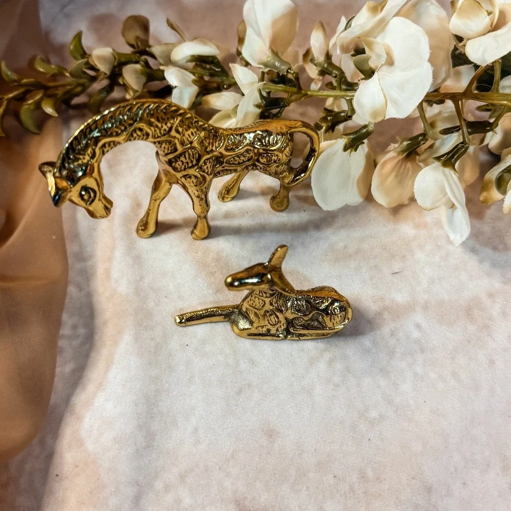 Solid‎ Brass Giraffe Set